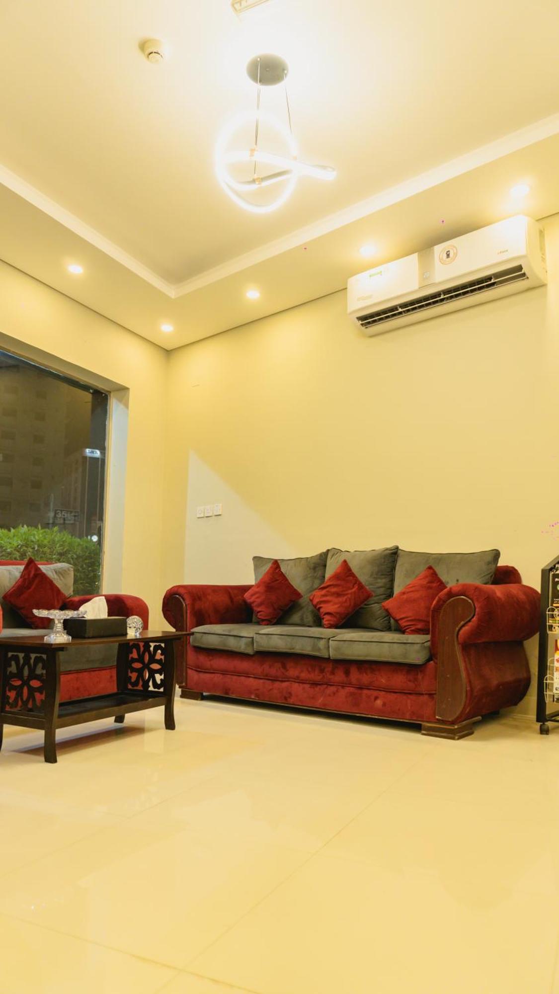 Pan Emirates Hotel Apartments Sharjah Ngoại thất bức ảnh