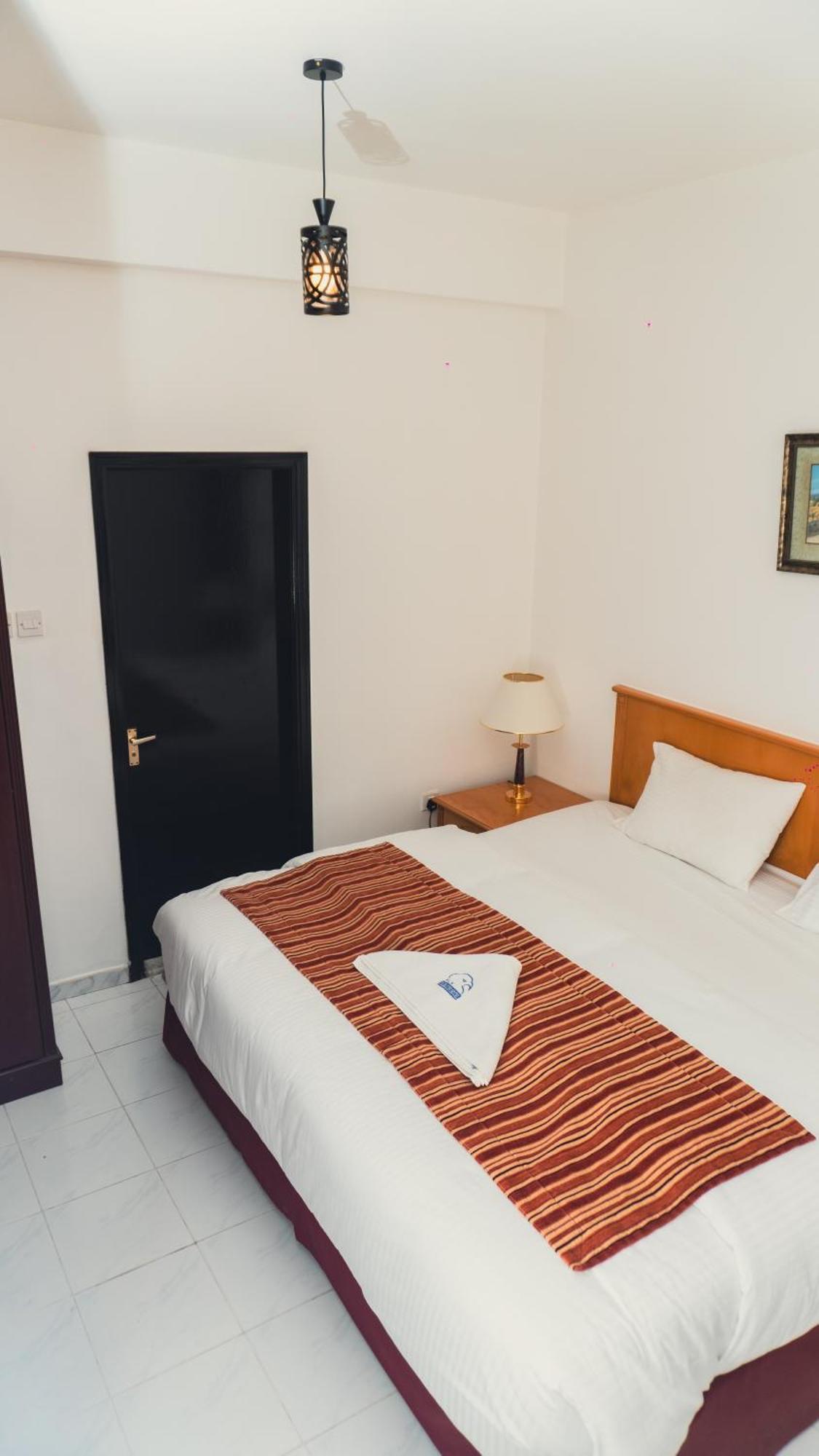 Pan Emirates Hotel Apartments Sharjah Ngoại thất bức ảnh