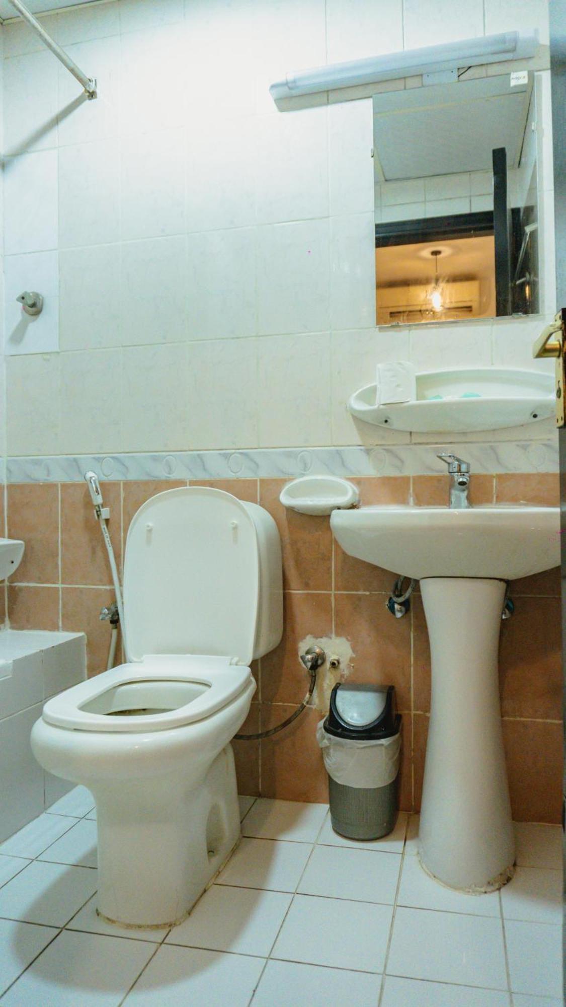 Pan Emirates Hotel Apartments Sharjah Ngoại thất bức ảnh